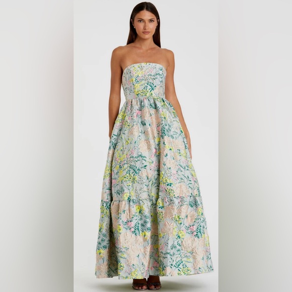 NEW - MAC DUGGAL- FLORAL BROCADE STRAPLESS DRESS - SIZE 12 - Picture 1 of 5